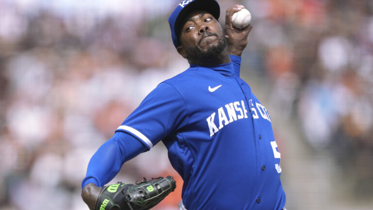 Aroldis Chapman Traded to the Texas Rangers