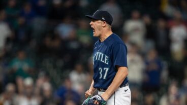 Mariners Deal Sewald and Pollock, and They Might Not Be Done
