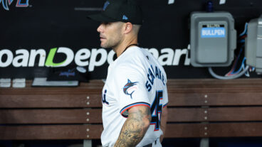 Who Would Win a Home Run Derby of MLB Managers?