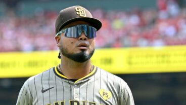 San Diego Padres designated hitter Luis Arraez (4) as seen during a MLB game between the San Diego Padres and the St. Louis Cardinals. (Photo by Keith Gillett/IconSportswire)