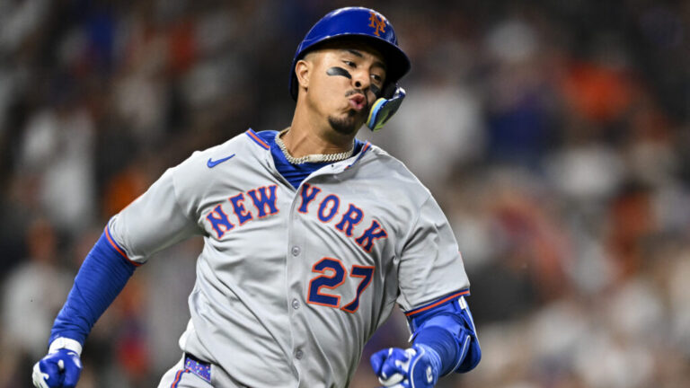 HOUSTON, TEXAS - MARCH 28: Mark Vientos #27 of the New York Mets runs the baseline after hitting an RBI double in the second inning against the Houston Astros at Daikin Park on March 28, 2025 in Houston, Texas. (Photo by Maria Lysaker/Getty Images)