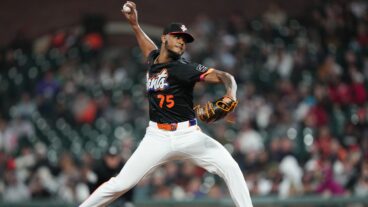 Giants Finally Commit to Selling at Deadline