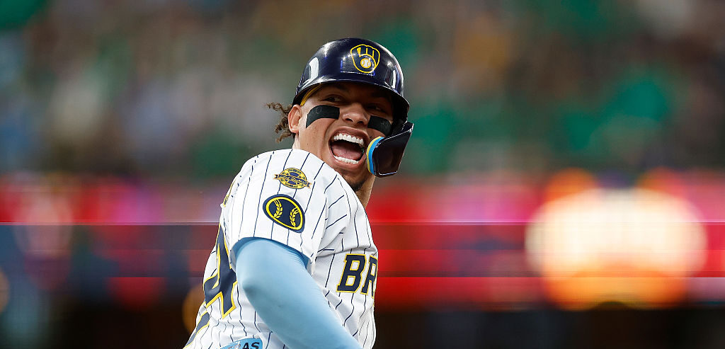 MILWAUKEE, WISCONSIN - AUGUST 10: William Contreras #24 of the Milwaukee Brewers reacts toward the dugout after hitting a two-run home run in the fifth inning against the New York Mets at American Family Field on August 10, 2025 in Milwaukee, Wisconsin. (Photo by John Fisher/Getty Images)