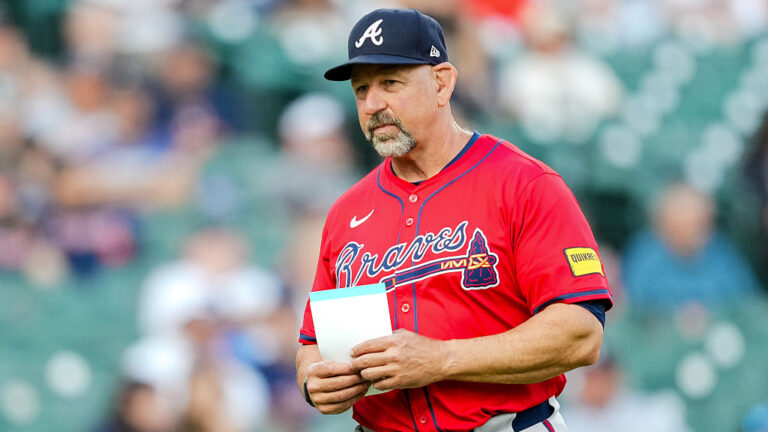 DETROIT, MICHIGAN - SEPTEMBER 19: Walt Weiss #4 of the Atlanta Braves looks on against the Detroit Tigers at Comerica Park on September 19, 2025 in Detroit, Michigan. (Photo by Nic Antaya/Getty Images)