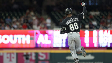 ATLANTA, GA - AUGUST 18: Luis Robert Jr. #88 of the Chicago White Sox rounds the bases after hitting a two-run home run in the fourth inning during the game between the Chicago White Sox and the Atlanta Braves at Truist Park on Monday, August 18, 2025 in Atlanta, Georgia. (Photo by Cole Carter/MLB Photos via Getty Images)