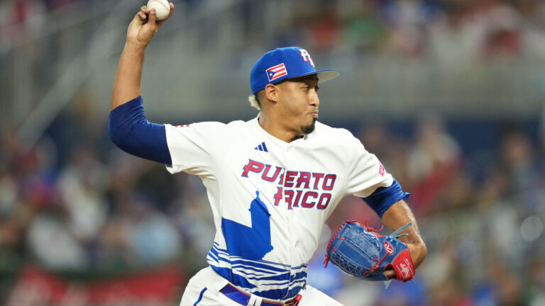 MIAMI, FLORIDA - MARCH 13: Edwin Diaz #39 of Puerto Rico throws a pitch during the seventh inning against Israel at loanDepot park on March 13, 2023 in Miami, Florida. (Photo by Eric Espada/Getty Images)