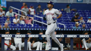 MIAMI, FLORIDA - AUGUST 6: Jesus Sanchez #4 of the Houston Astros jogs home to score on a two-run home run hit by Christian Walker #8 in the first inning during a game against the Miami Marlins at loanDepot park on August 6, 2025 in Miami, Florida. (Photo by Brandon Sloter/Getty Images)