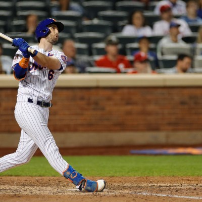 Jeff McNeil Proves He's One of MLB's Best Hitters, Wins First