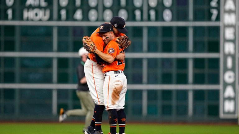 Astros Even World Series With Game 2 Win