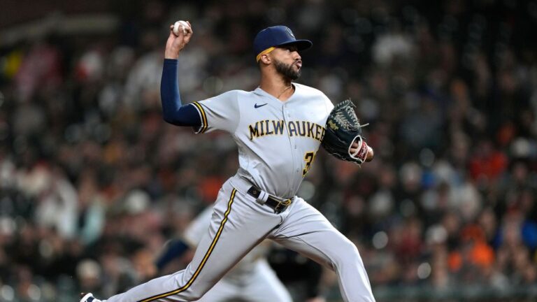 Brewers Trade Devin Williams to the Yankees