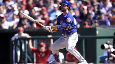 Michael Conforto #30 of the New York Mets bats against the Washington Nationals at Nationals Park.
