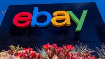eBay Extends Authentication to Trading Cards