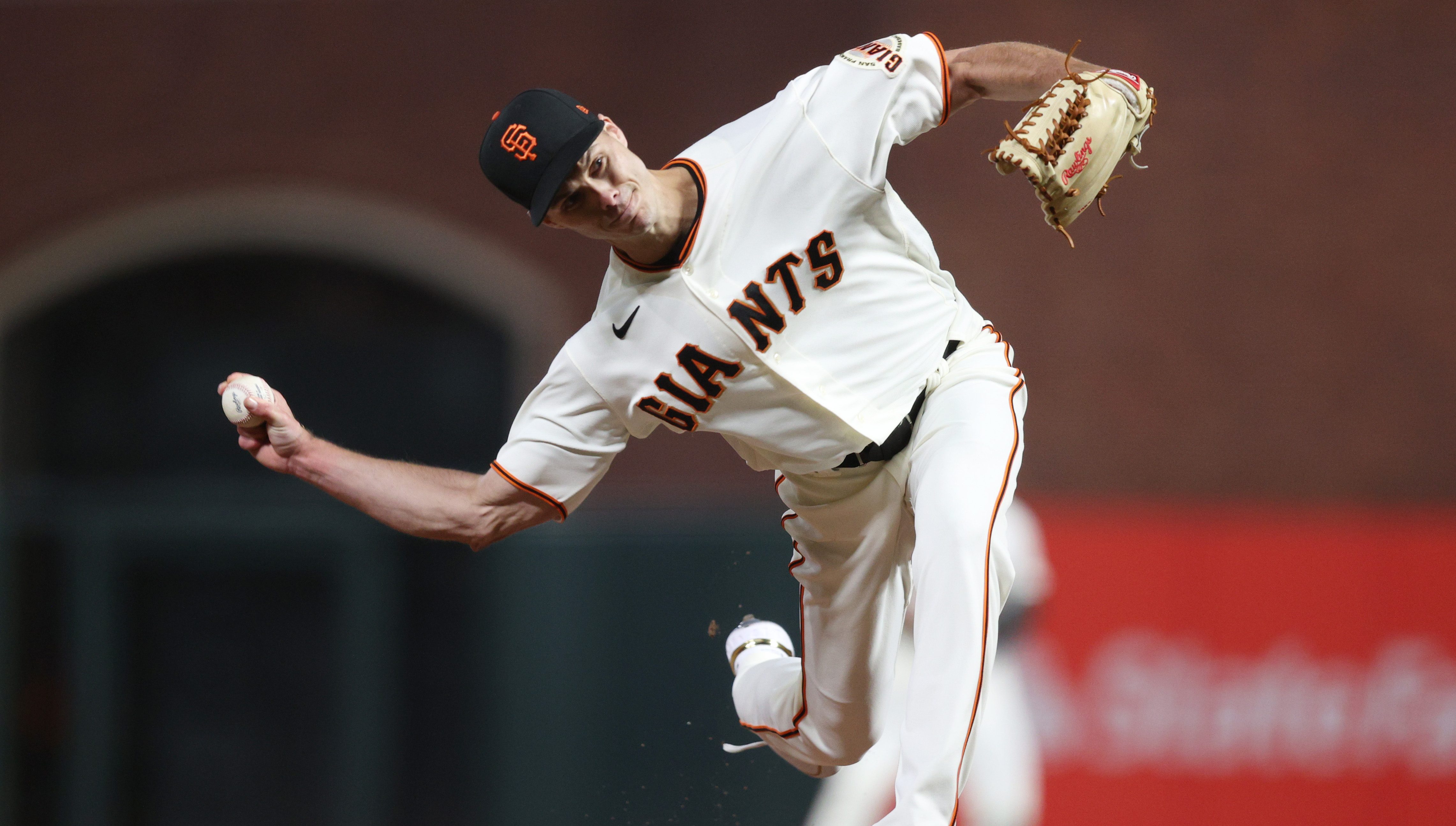 The Giants have one of the best and worst road uniforms in baseball