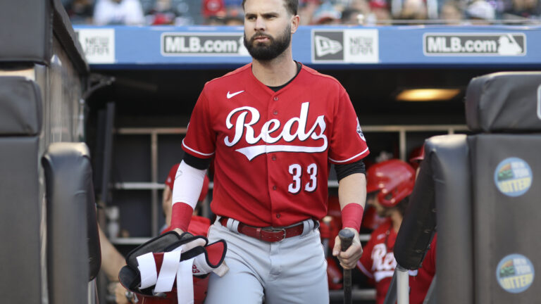 Seattle Mariners Land All-Star Jesse Winker in Six-Player Deal with Reds