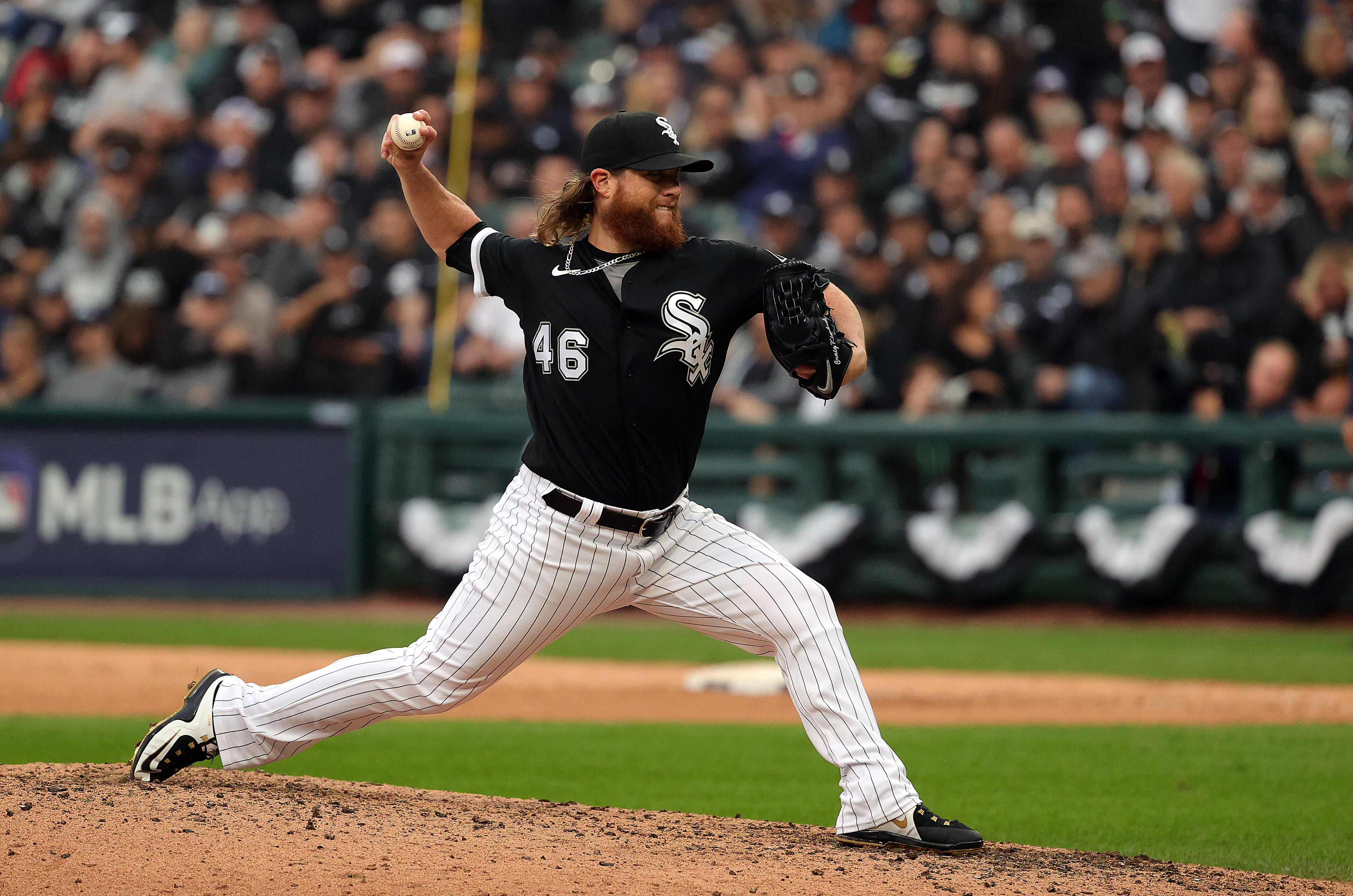 Craig Kimbrel of the Chicago White Sox pitches during the 8th inning of Game 4 of the American League Division Series against the Houston Astros at Guaranteed Rate Field.