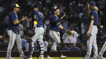 Just Baseball Highlight Reel: Brewers Sweep Cubs in Doubleheader
