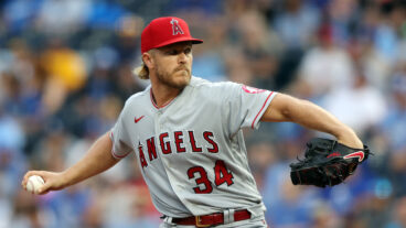 Philadelphia Phillies Acquire Noah Syndergaard From Angels