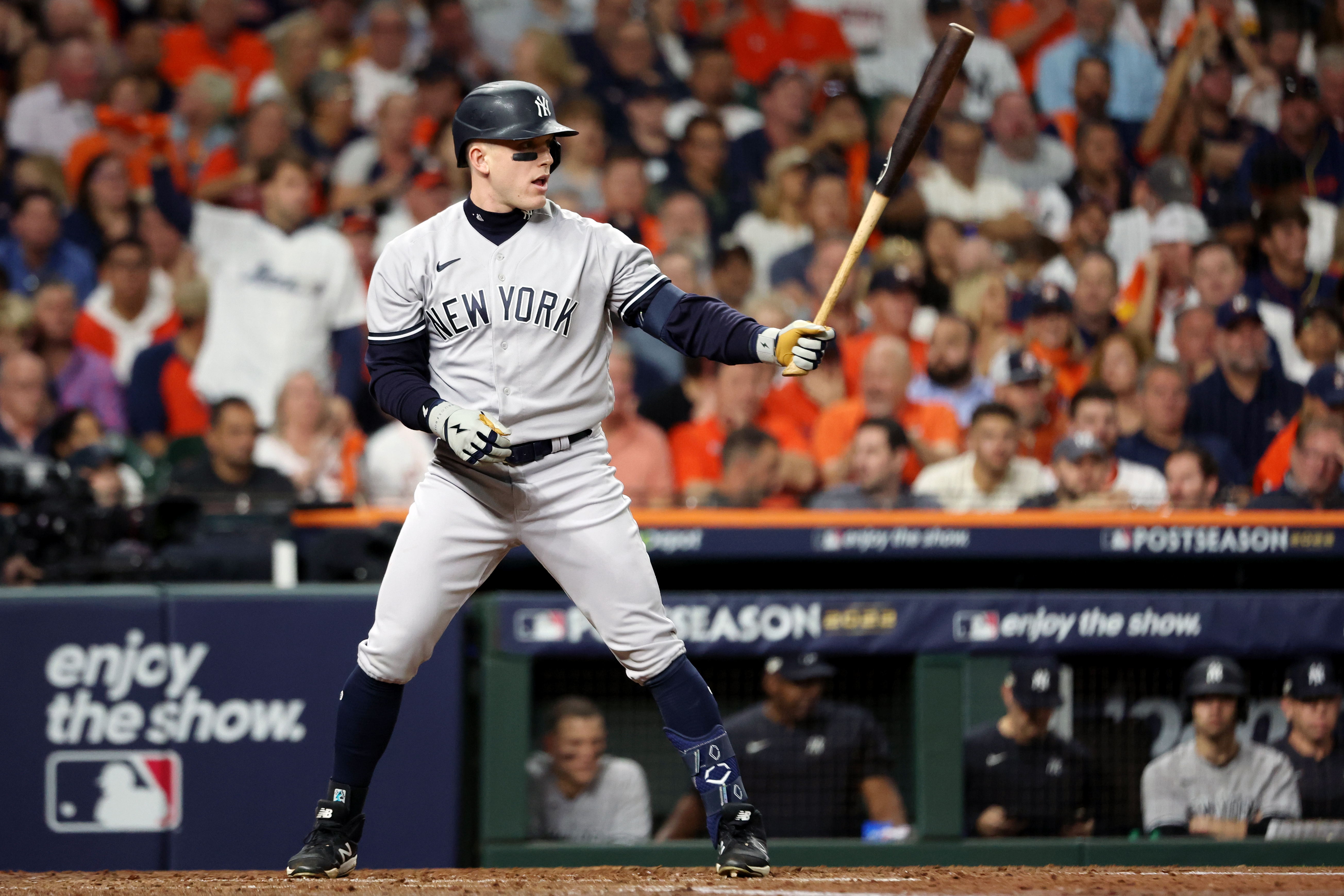 Harrison Bader's 5th homer of the postseason gives the Yankees the
