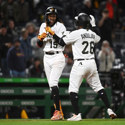 pittsburgh pirates black uniforms