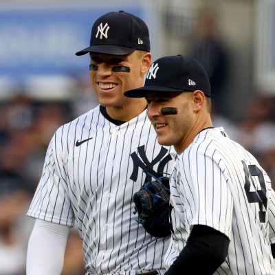 yankees away uniform