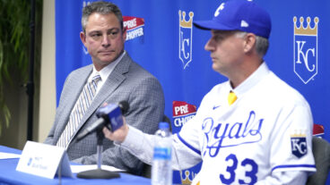 Royals Trade Jose Cuas for Former AFL MVP Nelson Velazquez