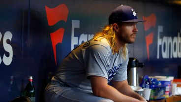 Noah Syndergaard Off to Nightmarish Start With Dodgers