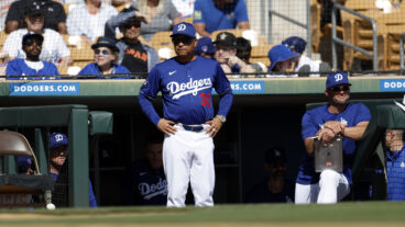 3 Things I Overheard at Los Angeles Dodgers Camp: Seoul Series, Injuries, More
