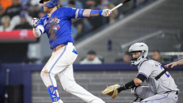 Justin Turner Isn’t Psychic, But He’s Still Red-Hot for the Blue Jays