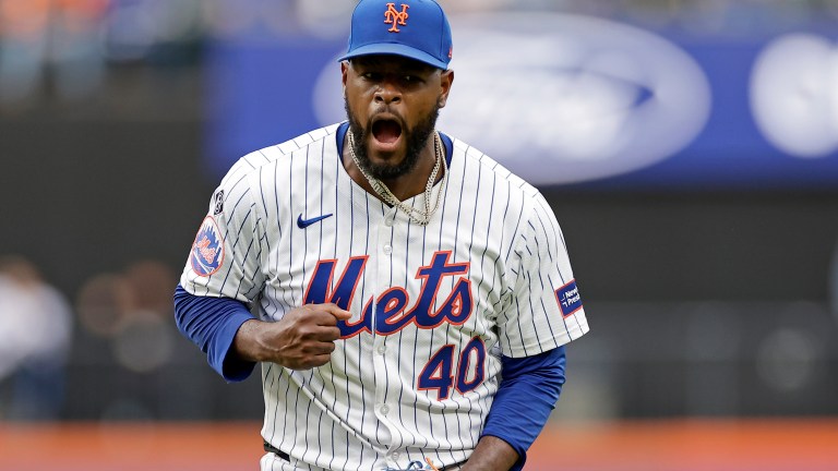 Luis Severino #40 of the New York Mets reacts against the Pittsburgh Pirates during the fifth inning at Citi Field.
