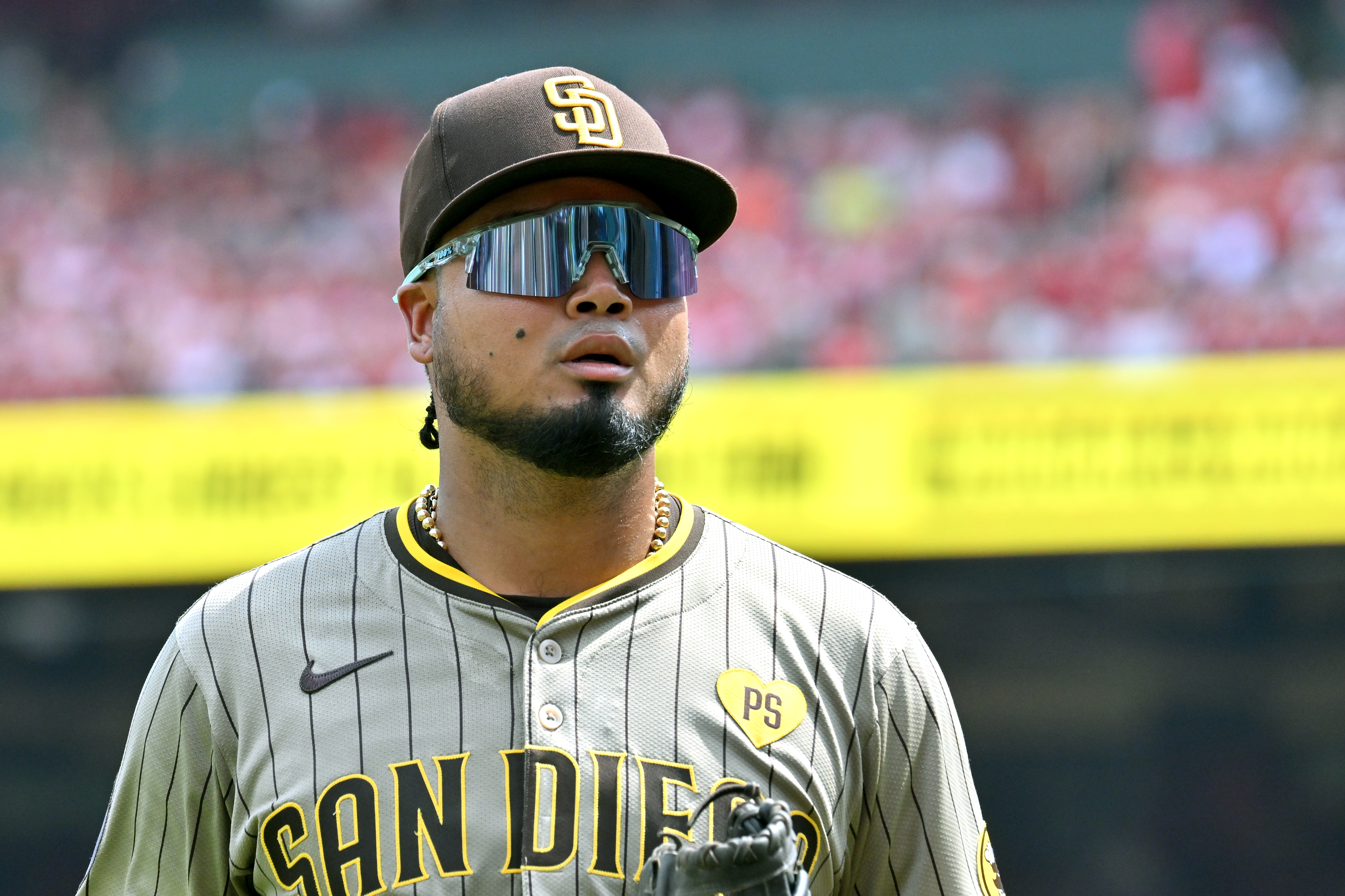 ST. LOUIS. MO - AUGUST 29: San Diego Padres designated hitter Luis Arraez (4) as seen during a MLB game between the San Diego Padres and the St. Louis Cardinals. (Photo by Keith Gillett/IconSportswire)