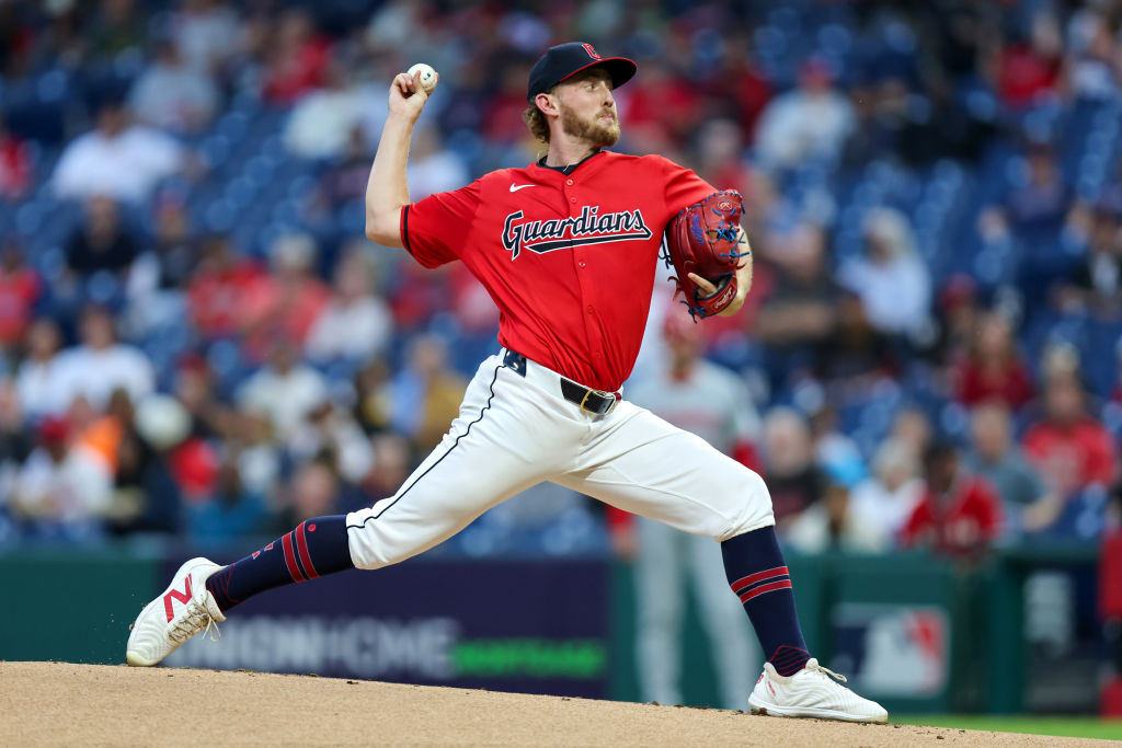 CLEVELAND, OH - SEPTEMBER 24: Cleveland Guardians starting pitcher Tanner Bibee (28) delivers a pitch too the plate during the first inning of the Major League Baseball Interleague game between the Cincinnati Reds and Cleveland Guardians on September 24, 2024, at Progressive Field in Cleveland, OH. (Photo by Frank Jansky/Icon Sportswire via Getty Images)