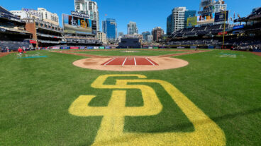 Yonathan Perlaza Agrees to Minor League Deal with San Diego Padres