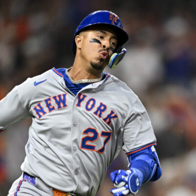 HOUSTON, TEXAS - MARCH 28: Mark Vientos #27 of the New York Mets runs the baseline after hitting an RBI double in the second inning against the Houston Astros at Daikin Park on March 28, 2025 in Houston, Texas. (Photo by Maria Lysaker/Getty Images)