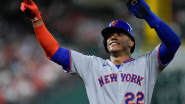 HOUSTON, TX - MARCH 27: Juan Soto #22 of the New York Mets reacts after reaching first base in the eighth inning during the game between the New York Mets and the Houston Astros at Daikin Park on Thursday, March 27, 2025 in Houston, Texas. (Photo by Kevin M. Cox/MLB Photos via Getty Images)
