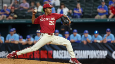 ARLINGTON, TX - MAY 23: Oklahoma pitcher Kyson Witherspoon (26) pitches the ball during the 2024 Phillips 66 Big 12 Baseball Championship game between Oklahoma and Kansas on May 23, 2024, at Globe Life Field in Arlington, TX. (Photo by David Buono/Icon Sportswire via Getty Images)