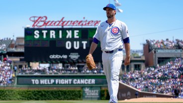 CHICAGO, ILLINOIS - MAY 31: Drew Pomeranz #45 of the Chicago Cubs exits the field of play in a game against the Cincinnati Reds at Wrigley Field on May 31, 2025 in Chicago, Illinois. (Photo by Matt Dirksen/Chicago Cubs/Getty Images)