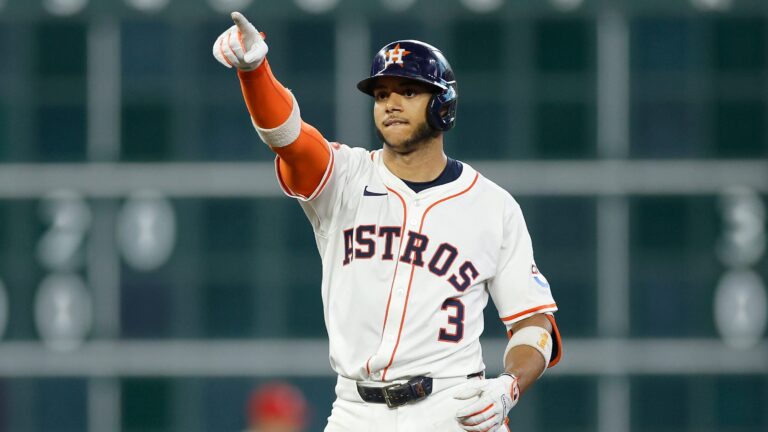 HOUSTON, TEXAS - JUNE 25: Jeremy Pena #3 of the Houston Astros reacts after a double in the first inning against the Philadelphia Phillies at Daikin Park on June 25, 2025 in Houston, Texas. (Photo by Tim Warner/Getty Images)