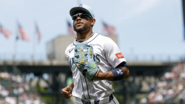 SEATTLE, WASHINGTON - JULY 04: Julio Rodríguez #44 of the Seattle Mariners jogs on the field during the game against the Pittsburgh Pirates at T-Mobile Park on July 04, 2025 in Seattle, Washington. The Seattle Mariners won 6-0. (Photo by Alika Jenner/Getty Images)