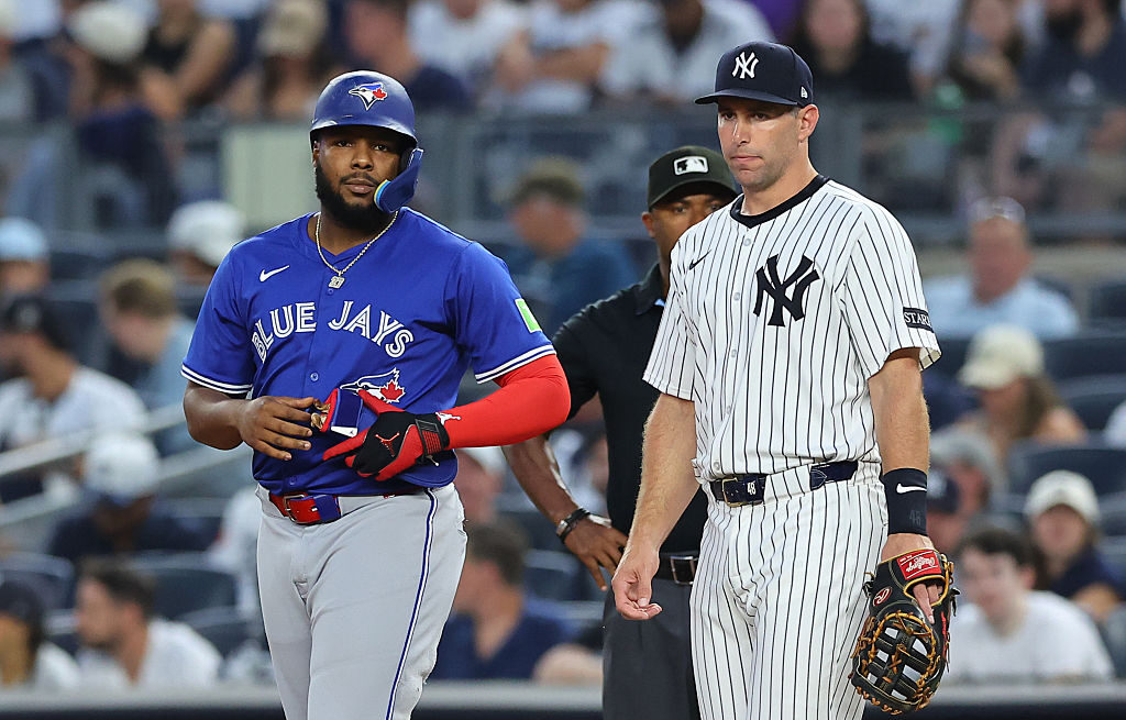 BRONX, NY - SEPTEMBER 05: Vladimir Guerrero Jr. #27 of the Toronto Blue Jays and Paul Goldschmidt #48 of the New York Yankees at first base during the game on September 5, 2025 at Yankee Stadium in the Bronx, New York. (Photo by Rich Graessle/Icon Sportswire via Getty Images)