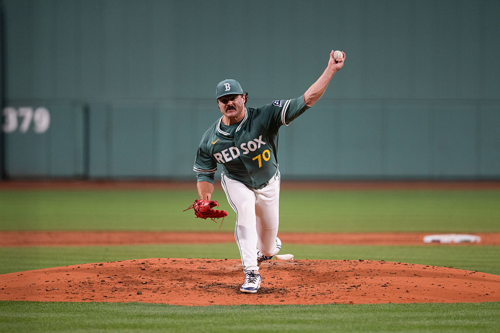 BOSTON, MA - AUGUST 29: Payton Tolle #70 of the Boston Red Sox pitches during the game between the Pittsburgh Pirates and the Boston Red Sox at Fenway Park on Friday, August 29, 2025 in Boston, Massachusetts. (Photo by Natalie Reid/MLB Photos via Getty Images)