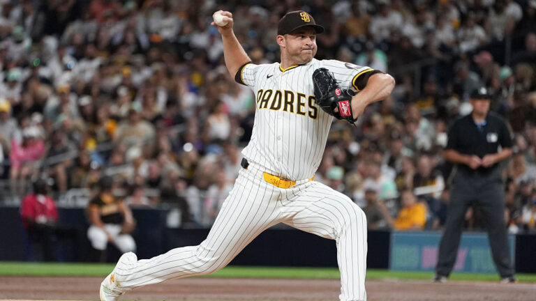 SAN DIEGO, CA - SEPTEMBER 09: Michael King #34 of the San Diego Padres pitches during the game between the Cincinnati Reds and the San Diego Padres at Petco Park on Tuesday, September 9, 2025 in San Diego, California. (Photo by Ryan Levy/MLB Photos via Getty Images)