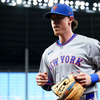 MIAMI, FL - SEPTEMBER 26: Brett Baty #7 of the New York Mets runs onto the field prior to the game between the New York Mets and the Miami Marlins at loanDepot park on Friday, September 26, 2025 in Miami, Florida. (Photo by Lucas Casel/MLB Photos via Getty Images)