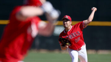 Tempe, AZ - February 20, 2026: Los Angeles Angels pitcher Yusei Kikuchi (16) throws a pitch while facing off against Los Angeles Angels right fielder Mike Trout (27)during Los Angeles Angels' spring training in Diablo Stadium, Tempe, AZ on February 20, 2026. (Ronaldo Bolaños / Los Angeles Times via Getty Images)