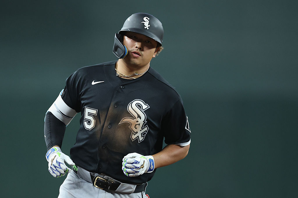 PHOENIX, ARIZONA - APRIL 21: Munetaka Murakami #5 of the Chicago White Sox rounds the bases after hitting a solo home run against the Arizona Diamondbacks during the second inning of the MLB game at Chase Field on April 21, 2026 in Phoenix, Arizona. (Photo by Christian Petersen/Getty Images)