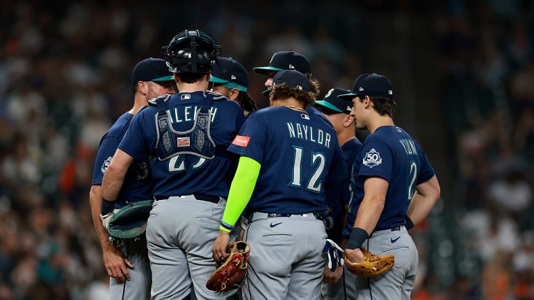 HOUSTON, TEXAS - MAY 13: Pete Woodworth #32 of the Seattle Mariners visits the mound during the fifth inning against the Houston Astros at Daikin Park on May 13, 2026 in Houston, Texas. (Photo by Kenneth Richmond/Getty Images)