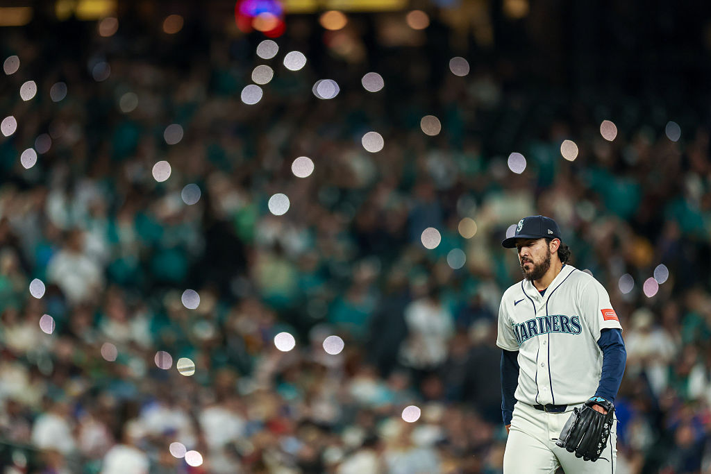 SEATTLE, WASHINGTON - MAY 05: Andres Munoz #75 of the Seattle Mariners takes the field during the ninth inning against the Atlanta Braves at T-Mobile Park on May 05, 2026 in Seattle, Washington. (Photo by Jack Compton/Getty Images)