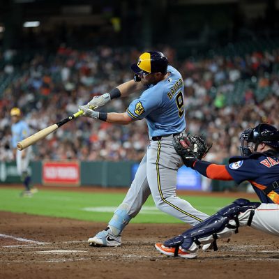 HOUSTON, TEXAS - MAY 31: Jake Bauers #9 of the Milwaukee Brewers hits a two-run home run in the fourth inning against the Houston Astros at Daikin Park on May 31, 2026 in Houston, Texas. (Photo by Tim Warner/Getty Images)