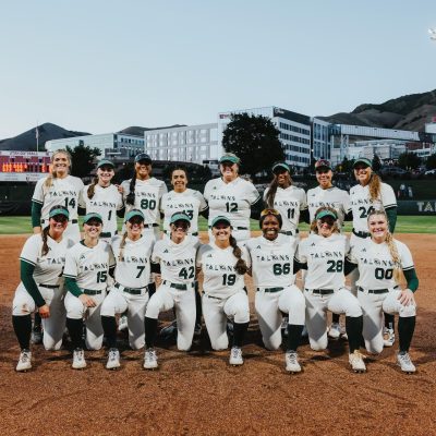 SALT LAKE CITY, UT - JUNE 10: Talons pose for team photo. (Photo by Julia Kostopoulos/AUSL)