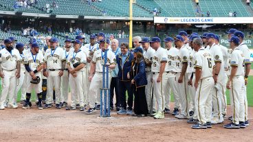 MILWAUKEE, WISCONSIN - JULY 24: Players from both teams take a group picture after the Milwaukee Brewers 25th Anniversary Alumni Game at American Family Field on July 24, 2026 in Milwaukee, Wisconsin. (Photo by John Fisher/Getty Images)