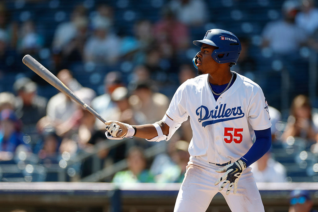 Dodgers to Promote Top Prospect Josue De Paula for MLB Debut